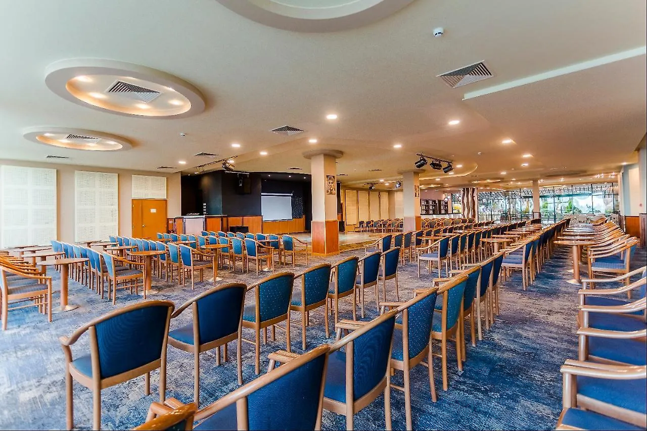 Dit Evrika Beach Club Hotel サニービーチ 4*,